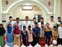 Safari Ramadan, Egi-Syaiful Salat Tarawih di Masjid Baiturrahman Bakauheni