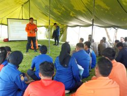 Latihan Water Rescue di Pantai Kedu Lamsel, Peserta Ditempa Teknik Penyelamatan Korban